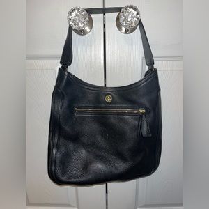 Tory Burch Medium size shoulder bag. Great condition